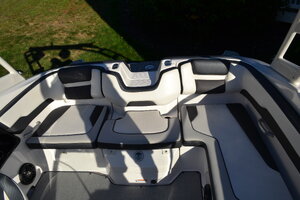 DSC_0049.JPG DSC_0049.JPG